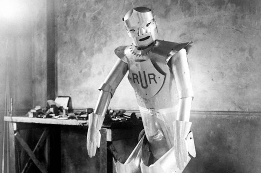 Первые роботы и история развития робототехники